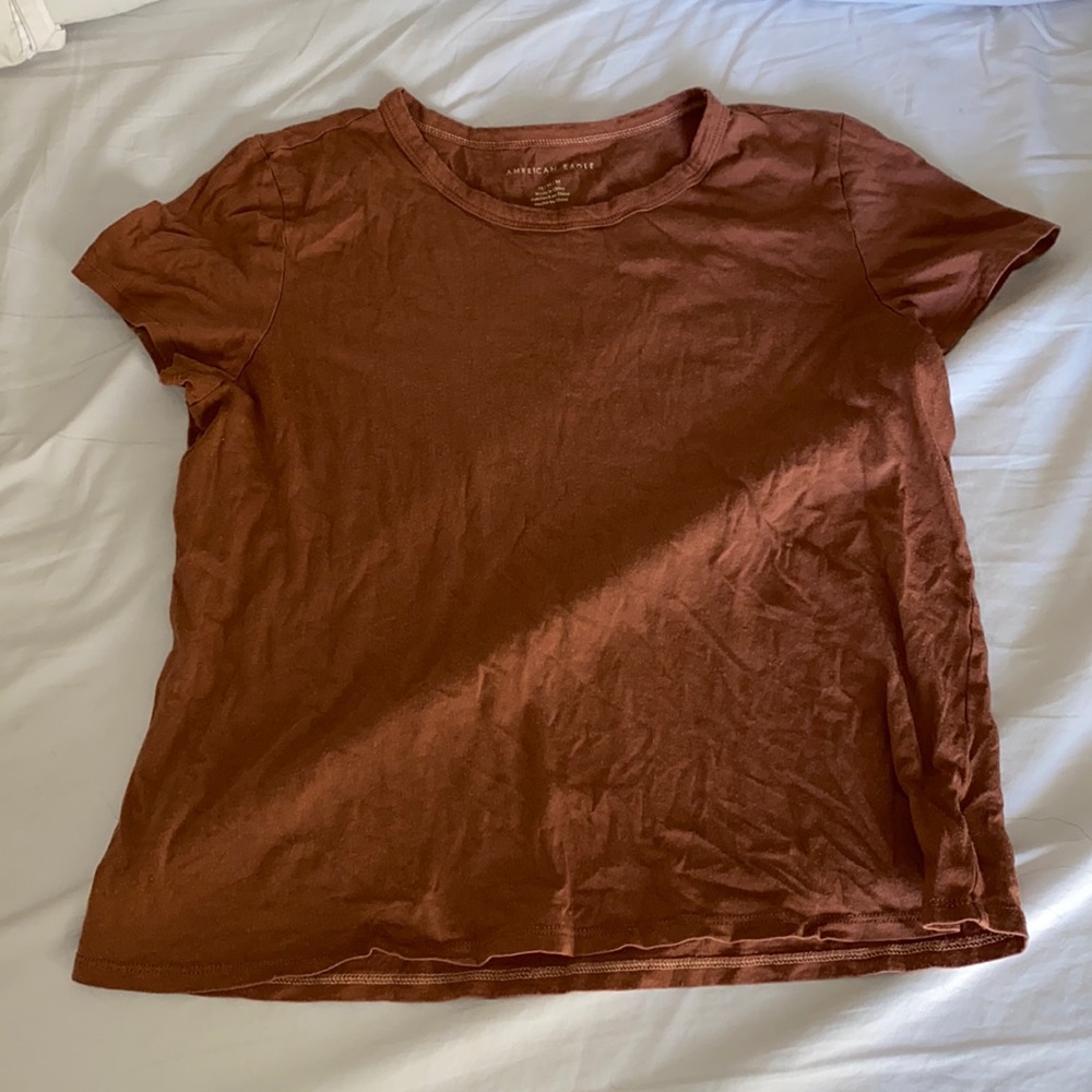 Rust colored t-shirt